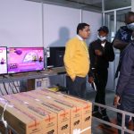 Zimbabwe Delegation Visited TV Factory